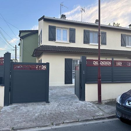 Chambre Pour 2 Personnes Avec Lit Separe Dans La Banlieue Parisienne Bondy Exterior photo